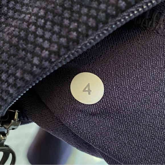 Lululemon black grape purple Emerge Renewed sideways zipper zip up Jacket - Picture 7 of 10